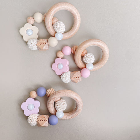 LABRO 歯がため 花柄 フラワー 木製 木のおもちゃ ファーストトイ 歯固め 日本製 ラブロ 天然木