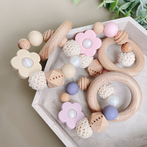 LABRO 歯がため 花柄 フラワー 木製 木のおもちゃ ファーストトイ 歯固め 日本製 ラブロ 天然木