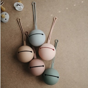 Mushie おしゃぶりケース Mushie Pacifier Case おしゃぶりホルダー アウトレット品 ムシエ