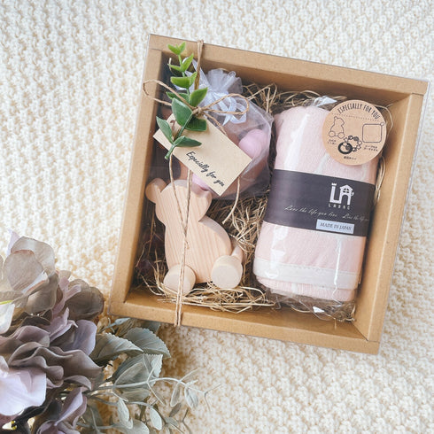 LABRO ベビーギフトセット くまさんミニカート 木馬歯固め ホルダー 木のおもちゃ タオル ファーストトイ ラブロ