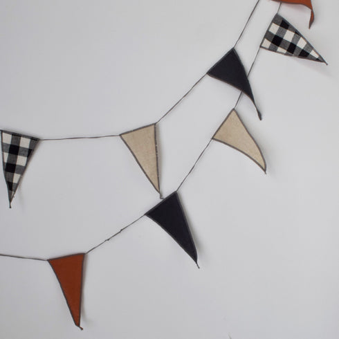 MOONTIC ファブリックminiガーランド12フラッグ ハロウィンカラー 全長2.5m ムーンティック