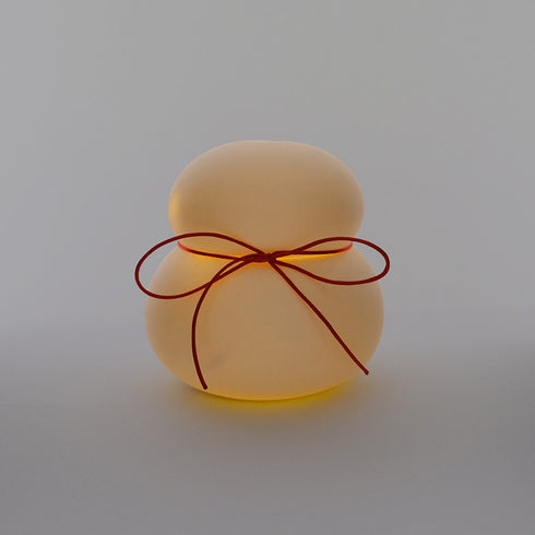 鏡餅 オブジェとしても使える半磁器のLEDライト 【ビッグサイズ】 電池式 お正月飾り 正月 雪だるま クリスマス サンタ帽子 shesay 108365