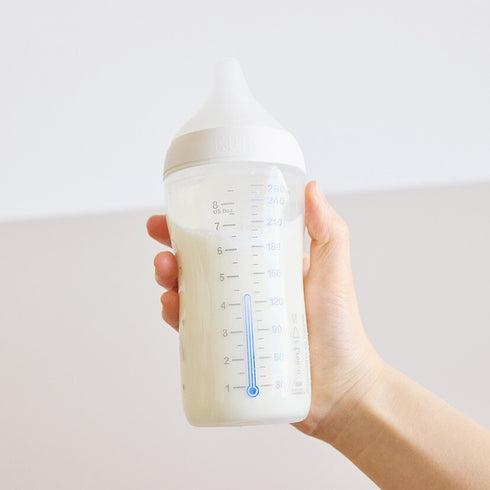 NUK ヌーク パーフェクトマッチ ほ乳びん (プラスチック製) 260ml くまのプーさん 適温目盛り付き FDNK10742042