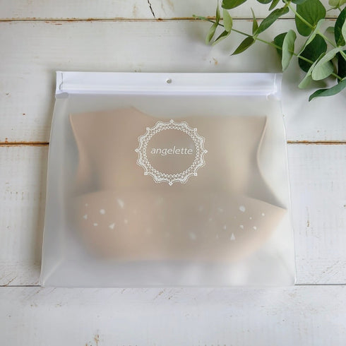 出産祝いに♪ チョコカラー 5点セット ベビーセット ストローマグ お食事エプロン ベビーボール 木のおもちゃ トイホルダー