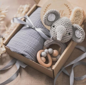 ぞうさん あみぐるみラトルのベビーギフト 5点セット Elephant Baby Rattle Teethers Set 90709