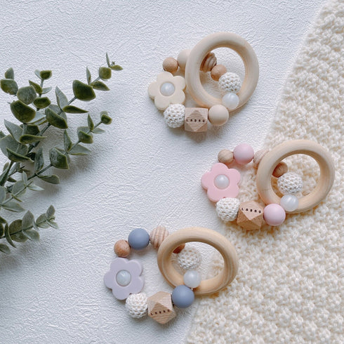 LABRO 歯がため 花柄 フラワー 木製 木のおもちゃ ファーストトイ 歯固め 日本製 ラブロ 天然木