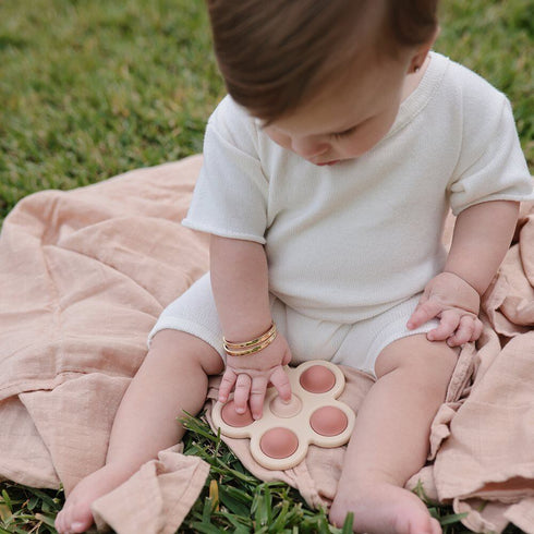 Mushie Flower Press Toy フラワープレストイ プッシュポップ プチプチ ムシエ