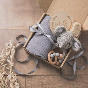 ぞうさん あみぐるみラトルのベビーギフト 5点セット Elephant Baby Rattle Teethers Set 90709