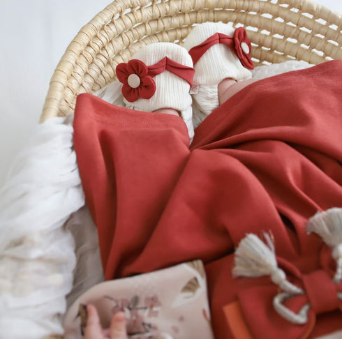 mocmof プレミアムフラワー鼻緒ブーティ ベビーサイズ 女の子 622-650005 箱入り モクモフ