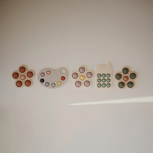 Mushie Phone Press Toy フォンプレストイ 携帯電話 スマホ プッシュポップ プチプチ ムシエ