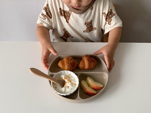 kawaii&born シリコンプレート 離乳食 ベビー食器 吸盤タイプ くっつくお皿