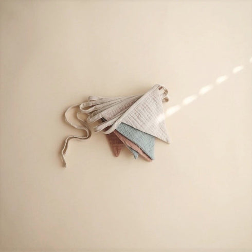 Mushie Baby Garland - About the product ベビー ガーランド 布製 ムシエ 子供部屋 インテリア雑貨