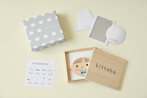 Kittoko 一生に一度のファーストカット飾り Red 木製 はじめてのカット記念 胎毛 キットコ