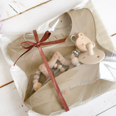 出産祝いに♪ カフェカラー 5点セット ベビーセット ストローマグ お食事エプロン ベビーボール 木のおもちゃ トイホルダー