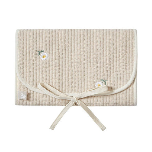 D by DADWAY ヌビ・おむつ替えシート デイジー ベージュ ベビー雑貨 ベビー用品 ディーバイダッドウェイ