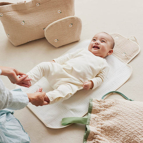 D by DADWAY ヌビ・おむつ替えシート デイジー ベージュ ベビー雑貨 ベビー用品 ディーバイダッドウェイ