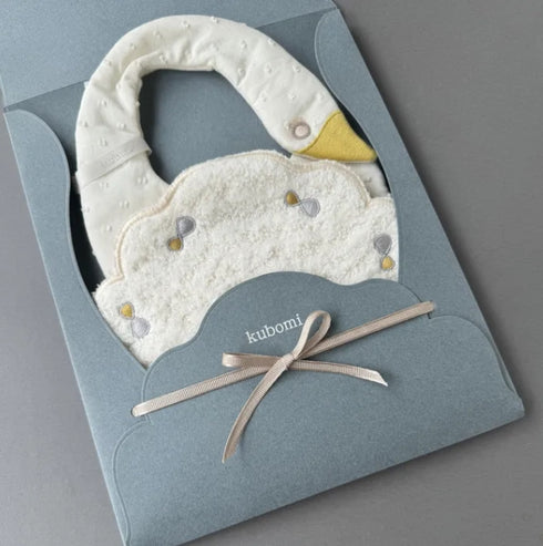kubomi あひるのスタイ 刺繍タオルセット BOX付き イエローセット 汗取りパット 出産祝い クボミ