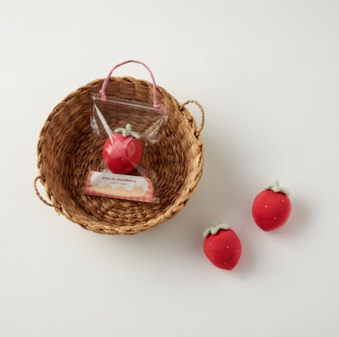 Lien de famille 苺のラトル ベビーおもちゃ いちご K60-167 リヤンドファミーユ