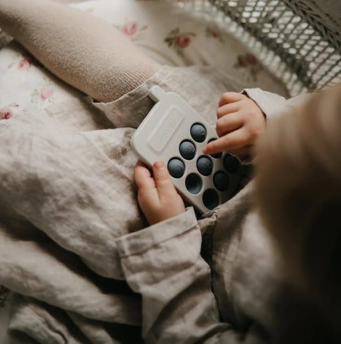 Mushie Phone Press Toy フォンプレストイ 携帯電話 スマホ プッシュポップ プチプチ ムシエ