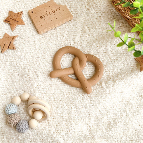 Mushie Pretzel Teether プレッツェル 歯固め ベビートイ ムシエ
