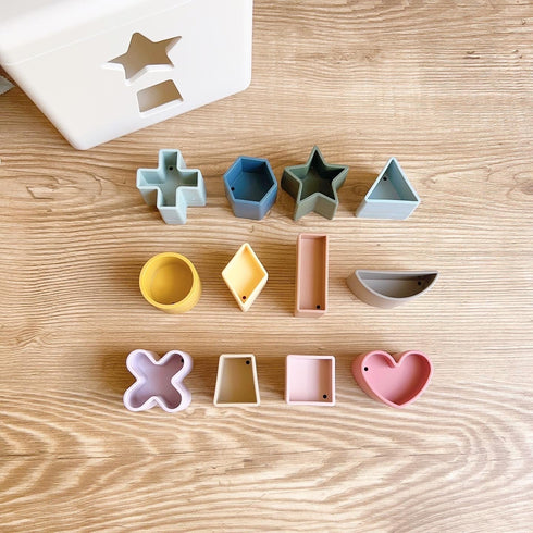 Mushie Shape Sorting Box シェイプソーティングボックス 型はめパズル ムシエ