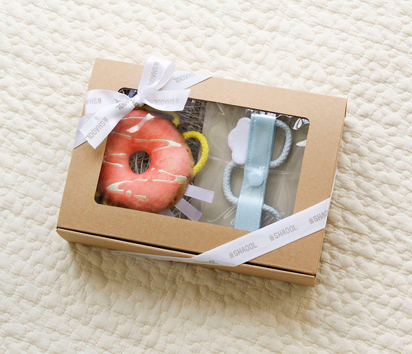 SHAOOL わっかラトル ベビーギフトセット / ドーナツ ストラップ 月齢カード 選び取りカード