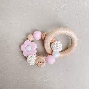 LABRO 歯がため 花柄 フラワー 木製 木のおもちゃ ファーストトイ 歯固め 日本製 ラブロ 天然木