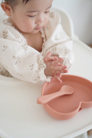 kawaii&born ハート型 シリコンプレート [003]  離乳食 食器  吸盤タイプ くっつくお皿 2024