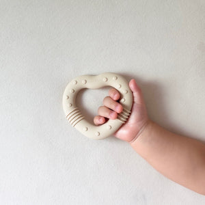 kawaii&born ハート型 歯固めリング シリコン