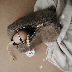 Mushie おしゃぶりケース Mushie Pacifier Case おしゃぶりホルダー アウトレット品 ムシエ