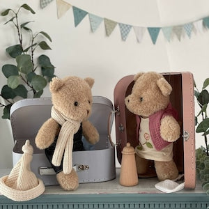 Egmont Toys お着換えモリセット in ペーパートランク モリス Morrissette with clothes in a case EGM700099 エグモントトイズ