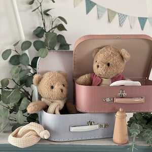 Egmont Toys お着換えモリセット in ペーパートランク モリス Morrissette with clothes in a case EGM700099 エグモントトイズ