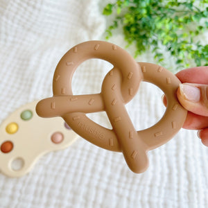 Mushie Pretzel Teether プレッツェル 歯固め ベビートイ ムシエ