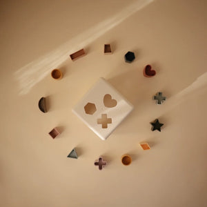 Mushie Shape Sorting Box シェイプソーティングボックス 型はめパズル ムシエ