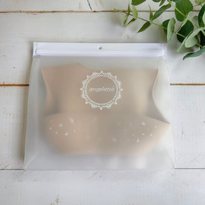 出産祝いに♪ チョコカラー 5点セット ベビーセット ストローマグ お食事エプロン ベビーボール 木のおもちゃ トイホルダー