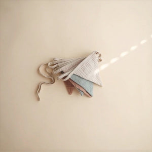 Mushie Baby Garland - About the product ベビー ガーランド 布製 ムシエ 子供部屋 インテリア雑貨