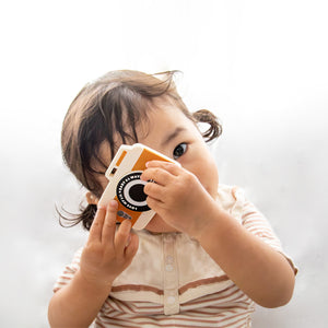 Love my lil 歯がため カメラ ブラウン グレー ラブマイリル