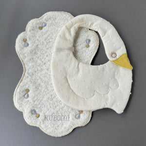 kubomi あひるのスタイ 刺繍タオルセット BOX付き イエローセット 汗取りパット 出産祝い クボミ