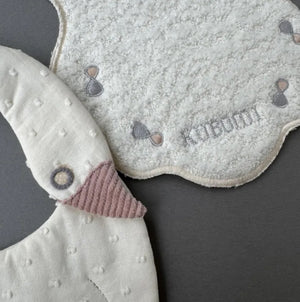 kubomi あひるのスタイ 刺繍タオルセット BOX付き イエローセット 汗取りパット 出産祝い クボミ