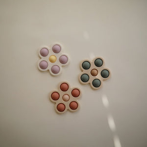 Mushie Flower Press Toy フラワープレストイ  プッシュポップ プチプチ ムシエ