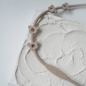 littlebyul 2024 renewal TOYBANDトイバンド brown おしゃぶりホルダー おもちゃホルダー トイホルダー りとるびょる