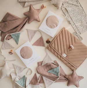 Mushie Baby Garland - About the product ベビー ガーランド 布製 ムシエ 子供部屋 インテリア雑貨