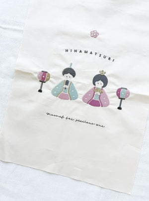 mocmof 季節のタペストリー ひなまつり 622-456037 ひな祭り おひなさま 桃の節句 モクモフ