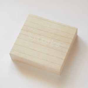 Kittoko 一生に一度のファーストカット飾り Red 木製 はじめてのカット記念 胎毛 キットコ