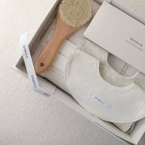 blanco peek a boo ! ベビーギフトセット 出産祝い ベビーブランケット おくるみ スタイ ベビーブラシ